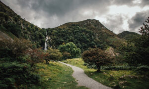 Taith Gerdded Meddylgarwch: Cylchdaith Rhaeadr Fawr