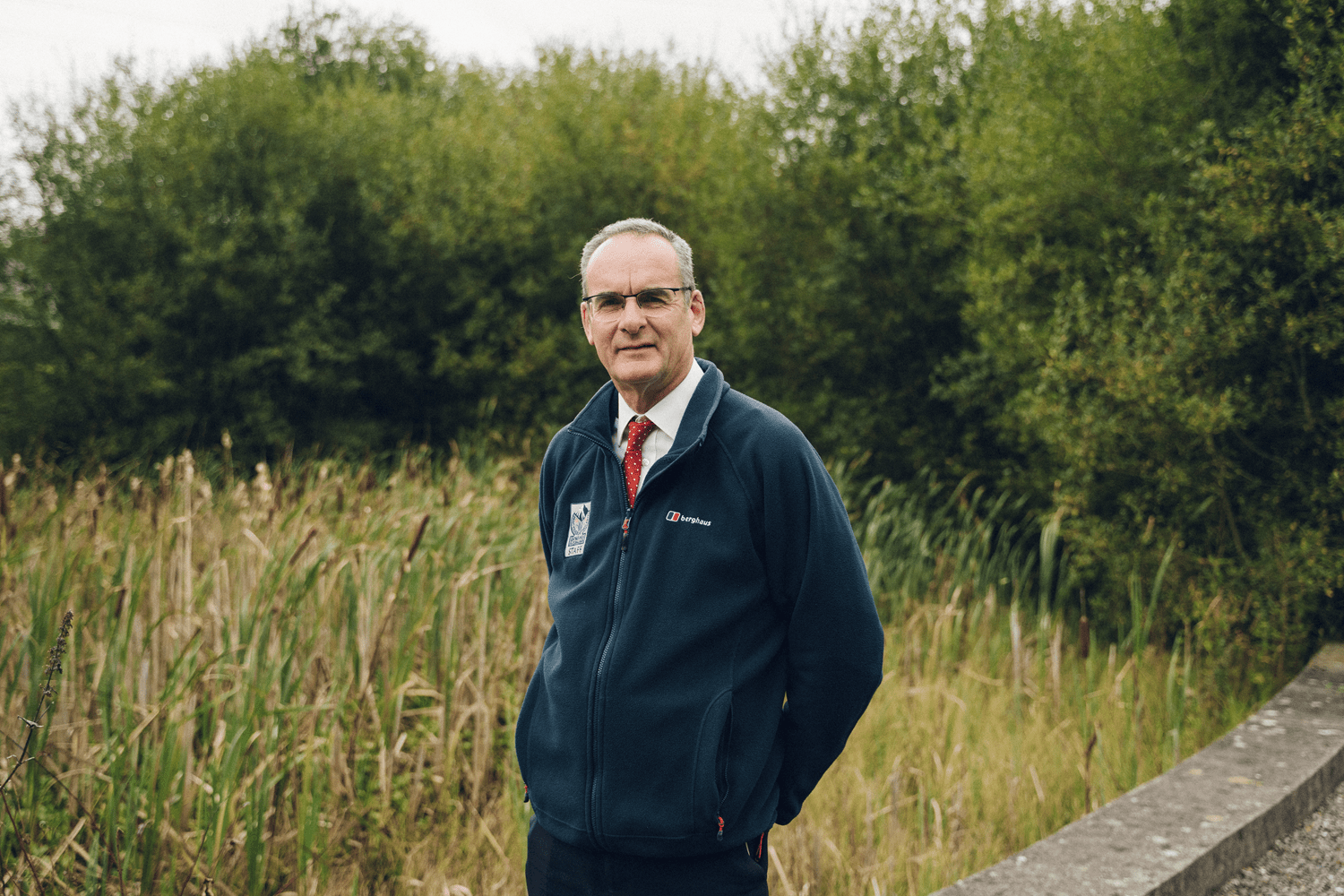Emyr Williams yn ymddeol o Awdurdod Parc Cenedlaethol Eryri wedi 37 mlynedd o wasanaeth