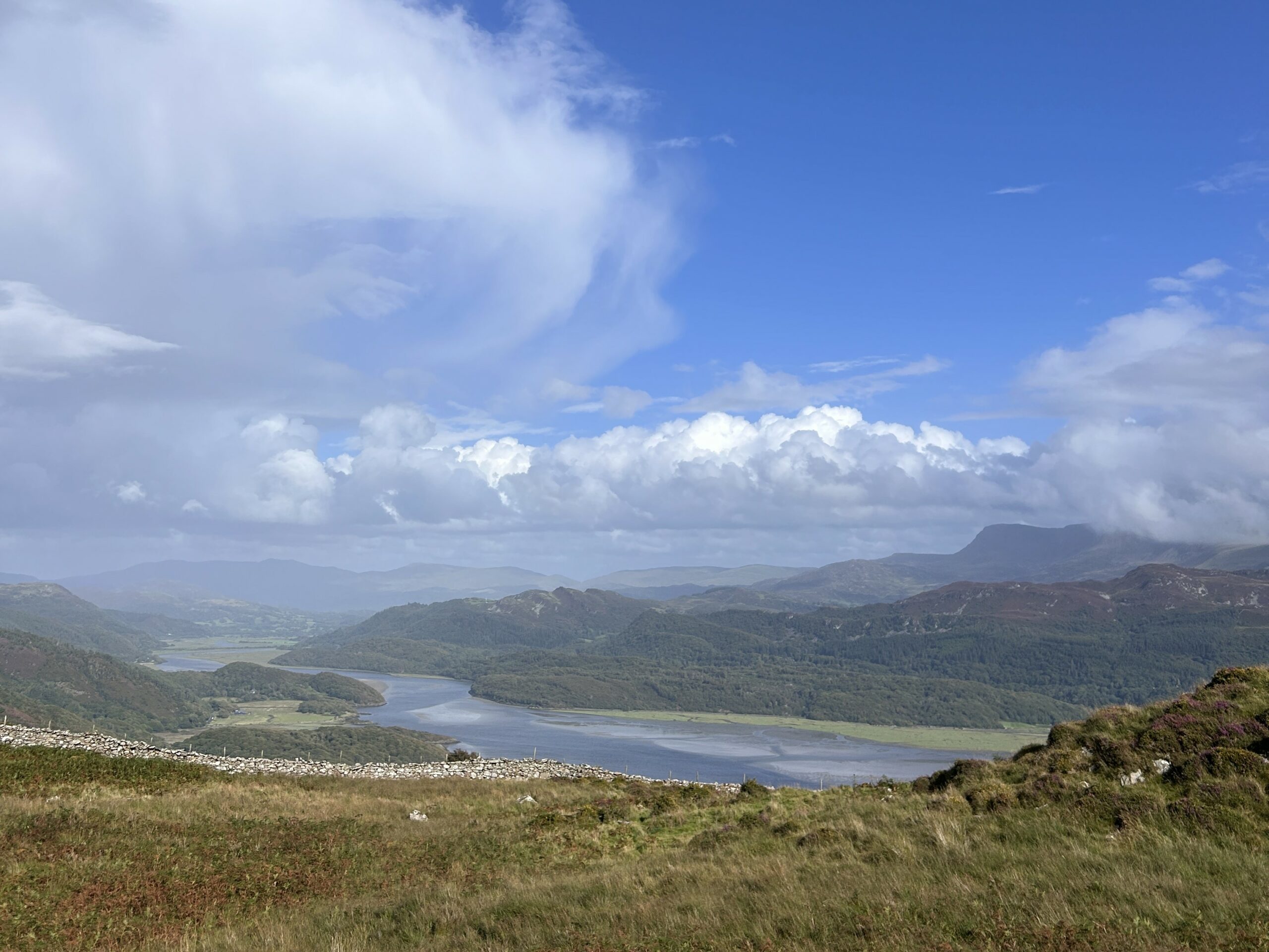 Taith y Warden: Taith golud anghofiedig ardal Abermaw